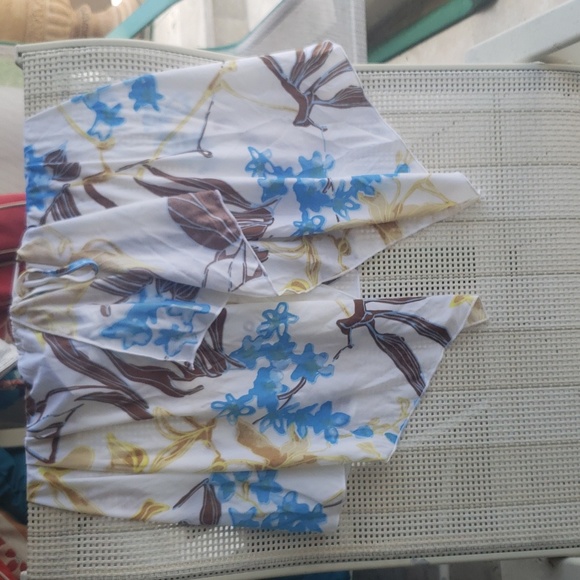 Cover up - Picture 1 of 3